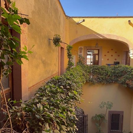 Cuarto Panchito ***Centro Historico*** Appartement Querétaro Buitenkant foto