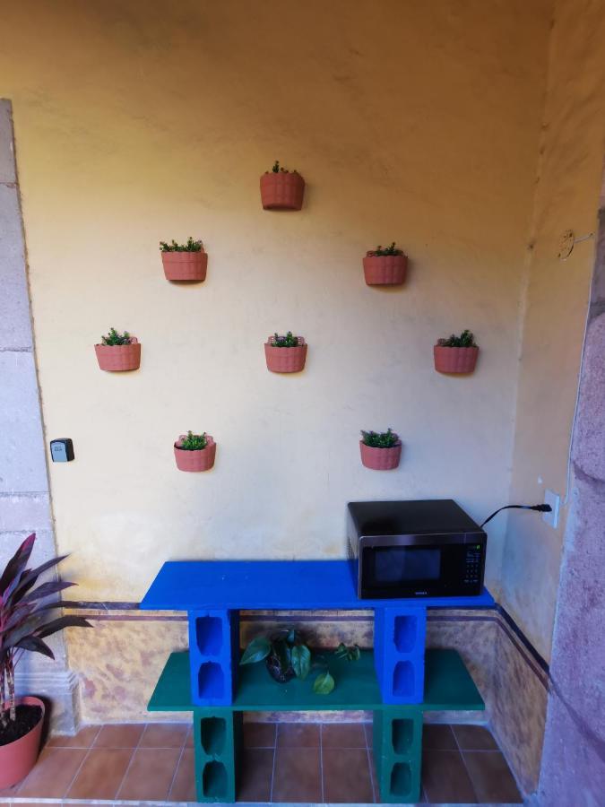 Cuarto Panchito ***Centro Historico*** Appartement Querétaro Buitenkant foto